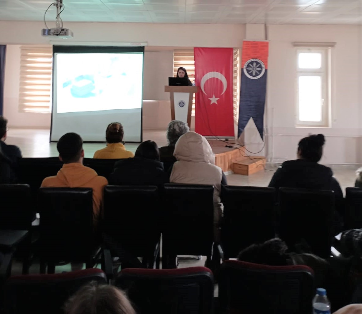 Yüksekokulumuzda “1 Aralık Dünya AIDS Günü” Dolayısıyla Eğitim Verildi.