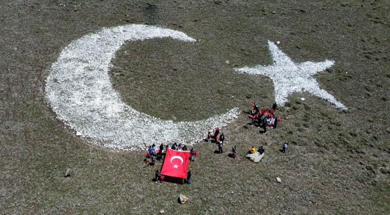 Çıldır Kaymakamlığı'nın Başlattığı Anlamlı Etkinliğe Öğrencilerimiz Katıldı.