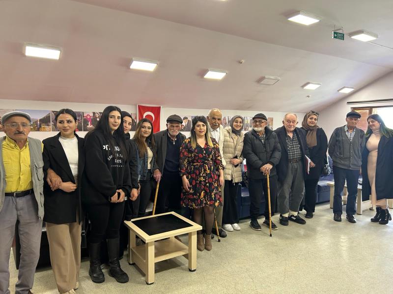 ​Öğrencilerimizden Türkiye’nin İlk ve Tek Sokak Tipi Huzurevine Anlamlı Teknik Ziyaret.