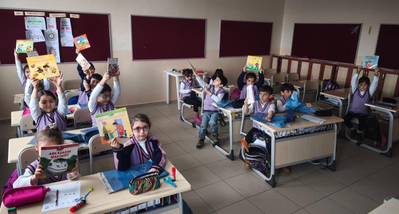 Çıldır MYO’dan “100 Kitap” Etkinliği