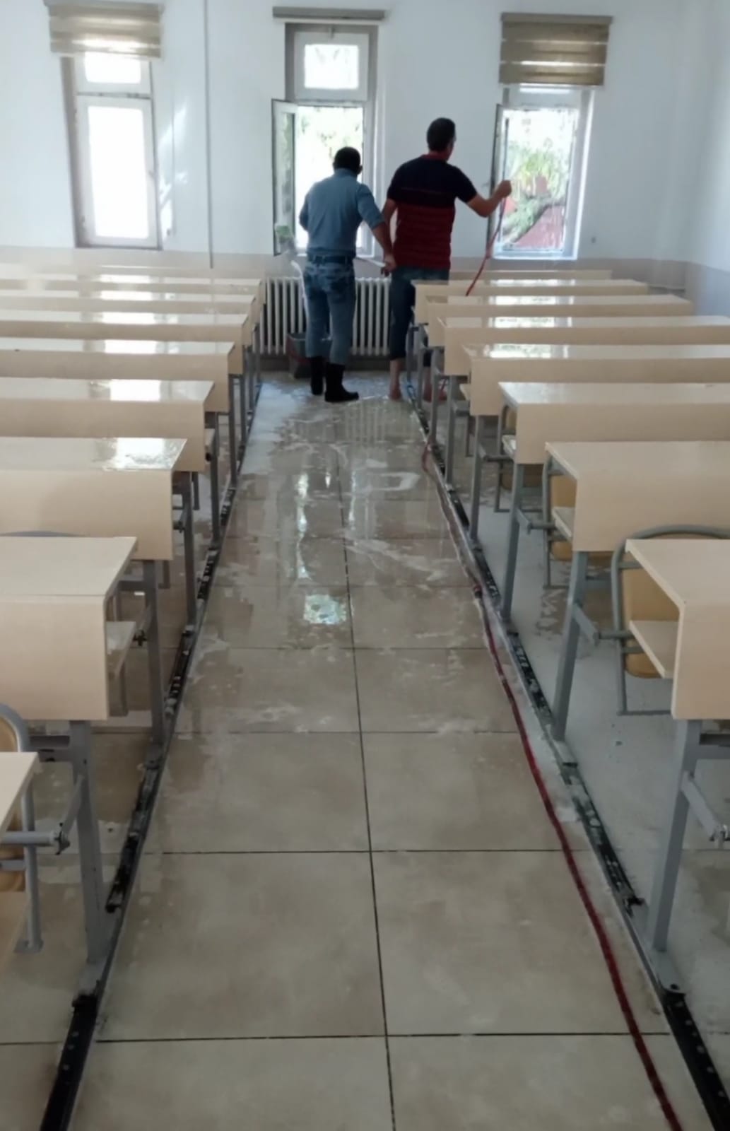 Yüksekokulumuzda Kış Öncesi Detaylı Temizlik Çalışmaları Tamamlandı